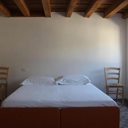 Circolo Vitale, Little Apartman